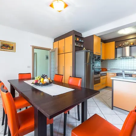 House Sunset Apartment Zvekovica