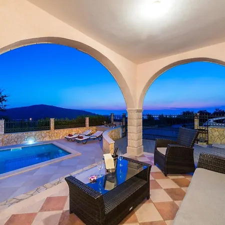 Apartman House Sunset Zvekovica