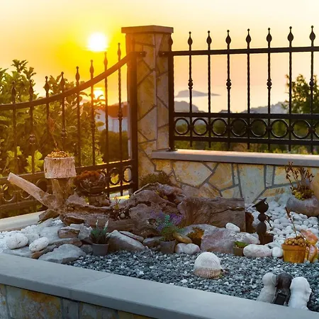 House Sunset Apartman *
